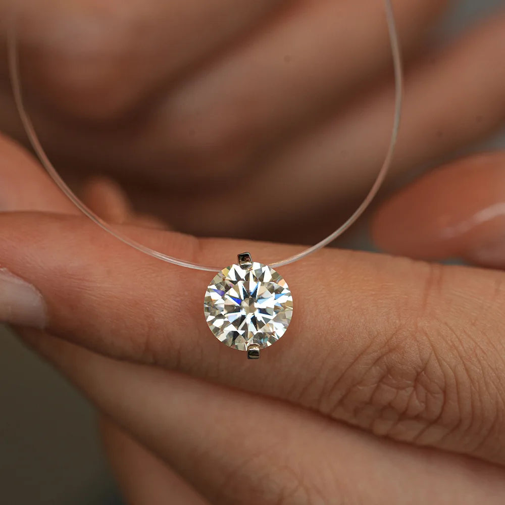 Moissanite transparant pendant necklace